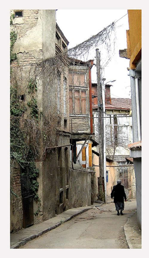 ''ჩემი შემოქმედების მთავარი თემა ადამიანი და მისი შინაგანი სამყაროა...'' Rating